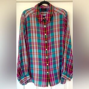 Women’s blouse in excellent condition